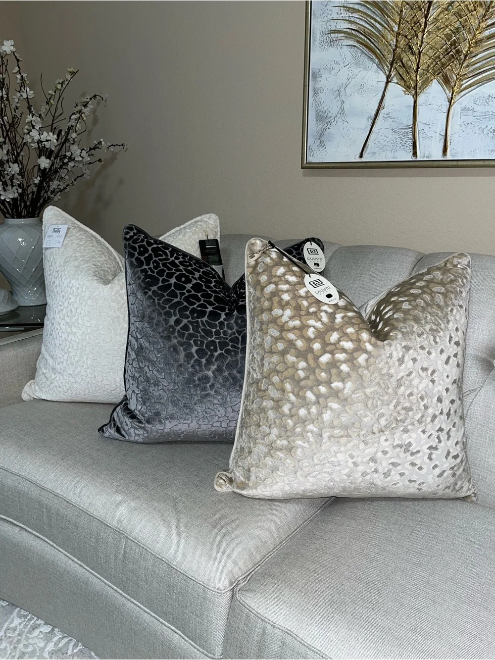 1-NWT CALLISTO HOME GRAPHITE LEOPARD DESIGN LUXURY DECORATIVE PILLOW (T06785F11)